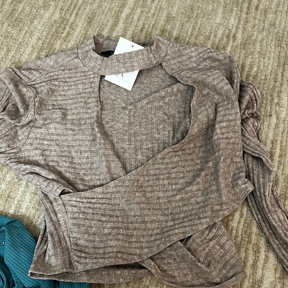 Light brown long sleeve cropped